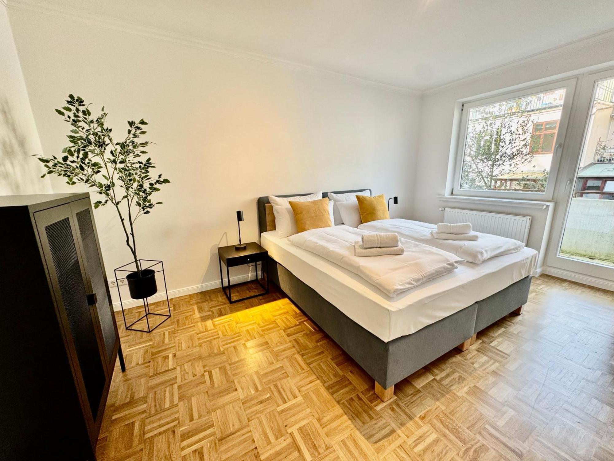 Mel&Bens Modern Oak-Apartments Fuer Bis Zu 12 Personen BRE Eksteriør bilde